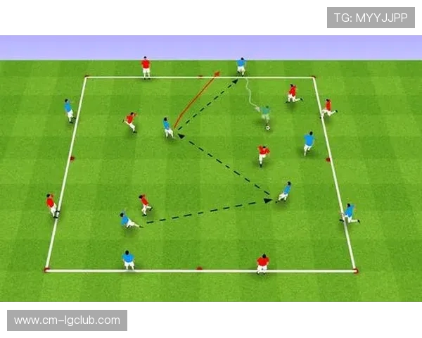 深度解析足球技术中如何提升球员粘球控球能力的实用训练方法探秘
